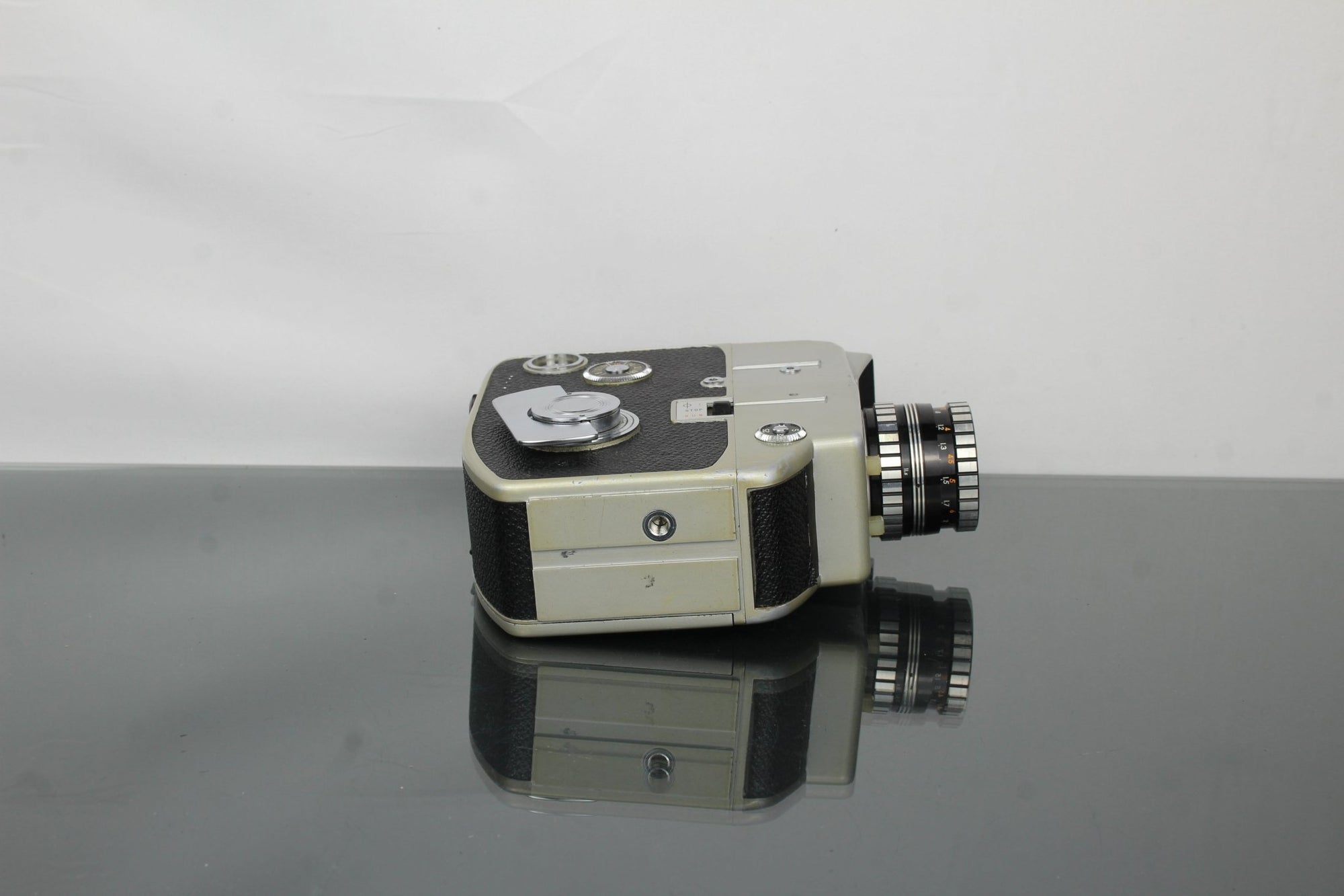 Cinemax - 8E Auto Zoom + F1.8 11.5 - 33mm - Dutch|Thrift