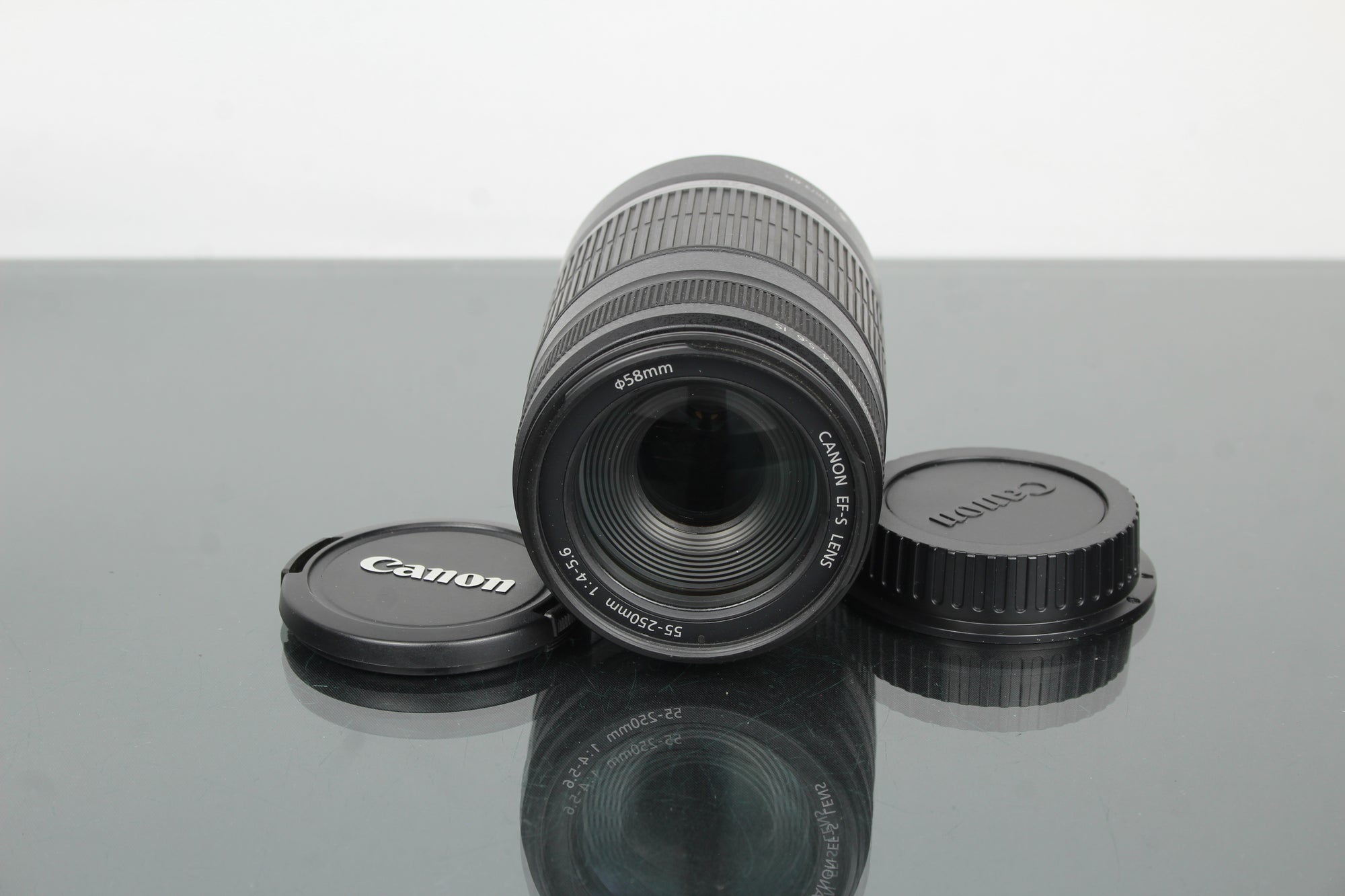 Canon EF-S Objektiv 55-250mm 1:4-5.6