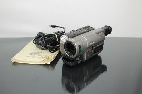 Sony Handycam CCD-TRV66E