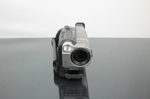 Sony Handycam CCD-TRV66E