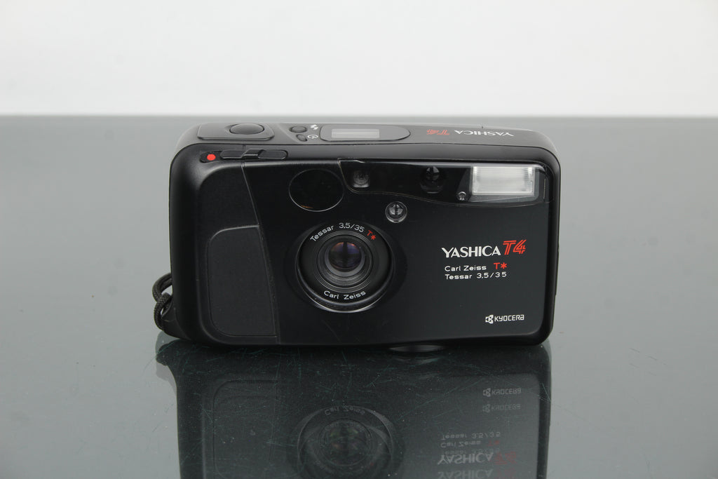 Yashica T4