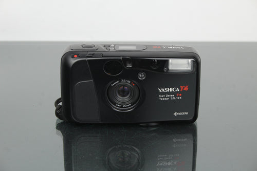 Yashica T4