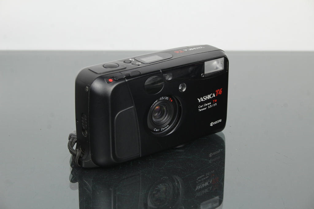 Yashica T4
