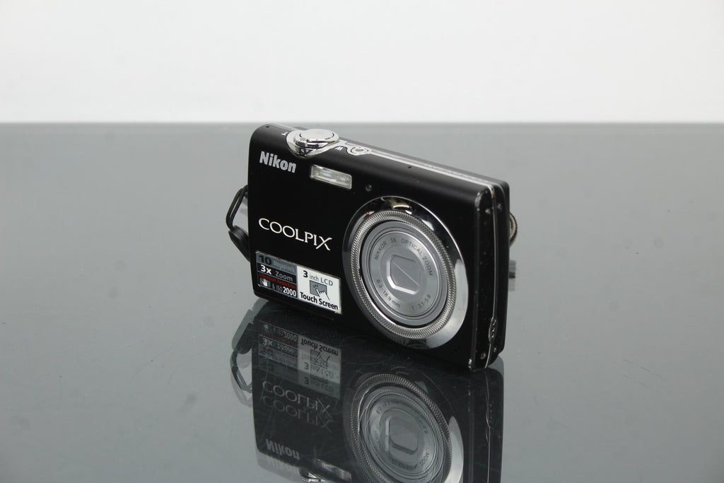 Nikon Coolpix S230