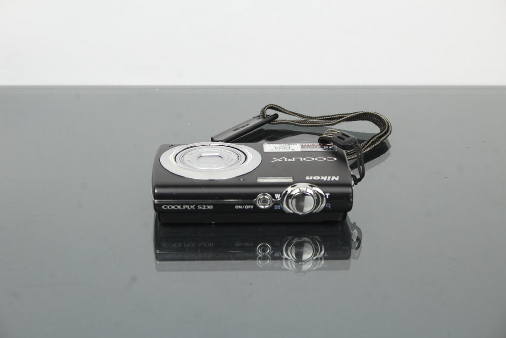 Nikon Coolpix S230