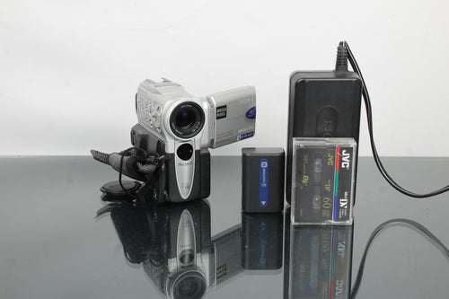 Sony digital Handycam DCR-PC101E PAL MiniDV