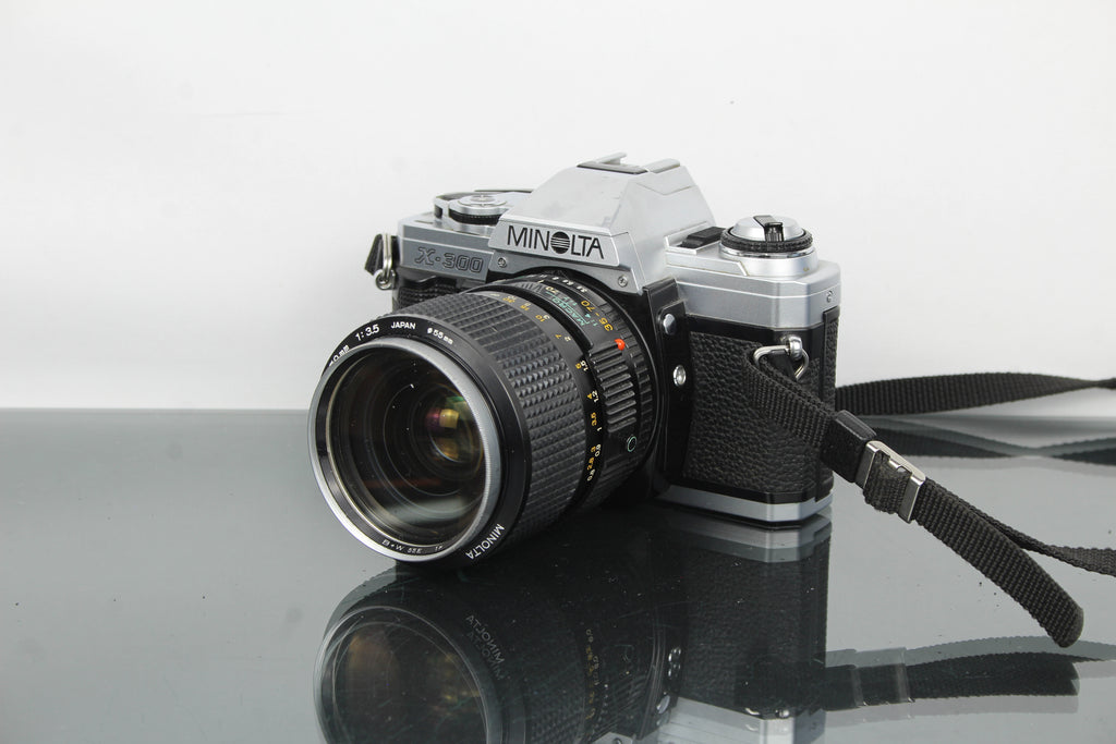 Minolta X-300 + MD Zoom 35-70mm 1:3.5