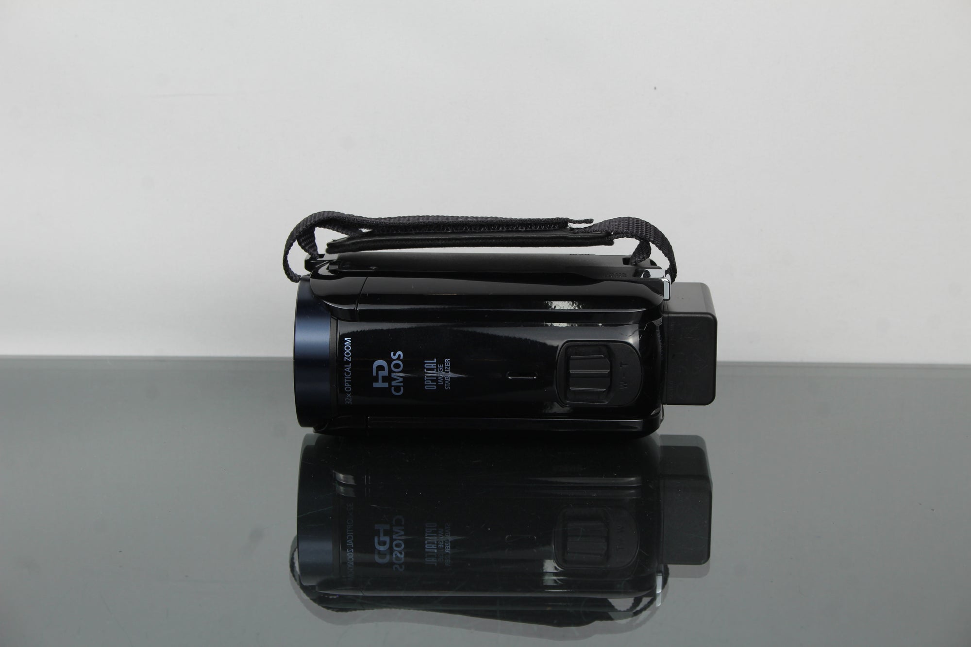 Canon Legria HF R606