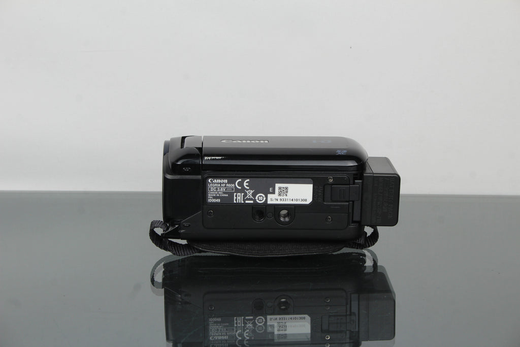 Canon Legria HF R606