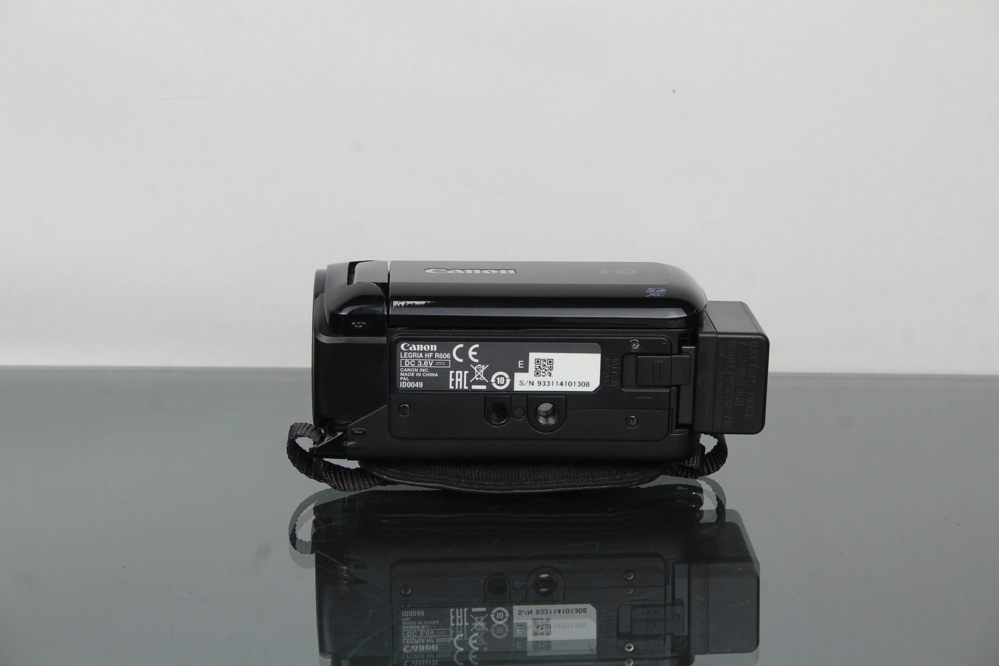 Canon Legria HF R606
