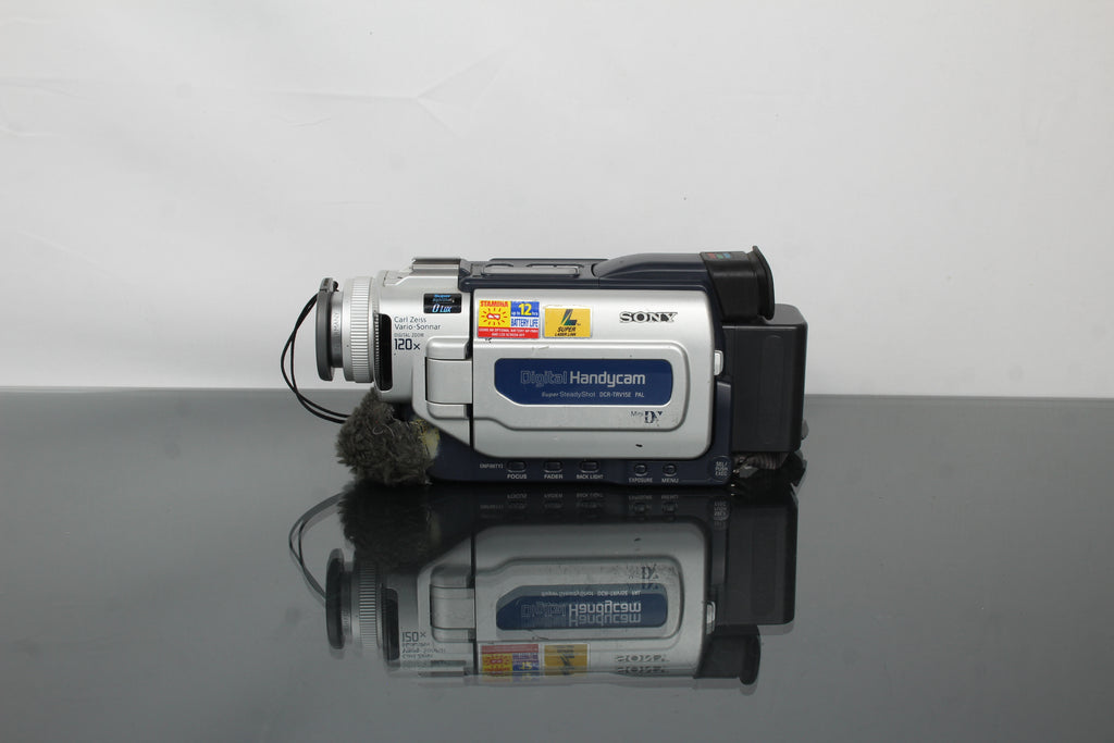 Sony Digital Video Camera DCR-TRV15E MiniDV