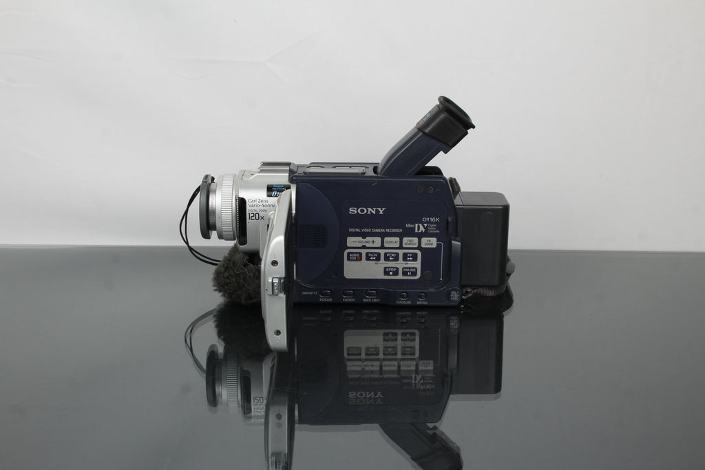 Sony Digital Video Camera DCR-TRV15E MiniDV