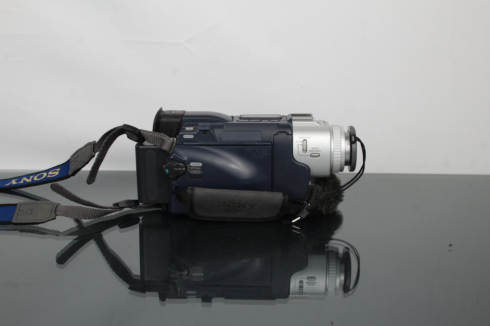 Sony Digital Video Camera DCR-TRV15E MiniDV