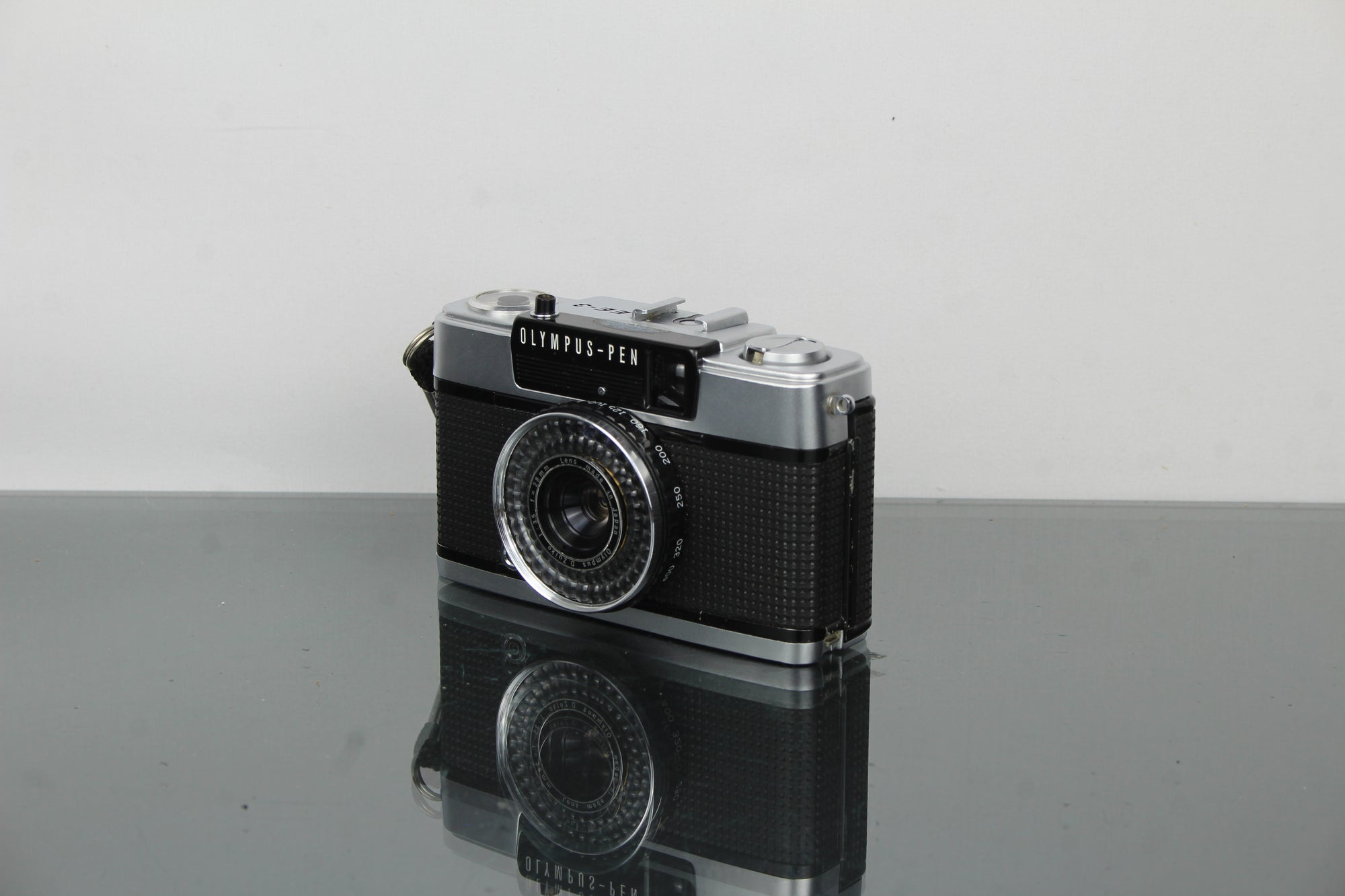 Olympus-Pen EE-3