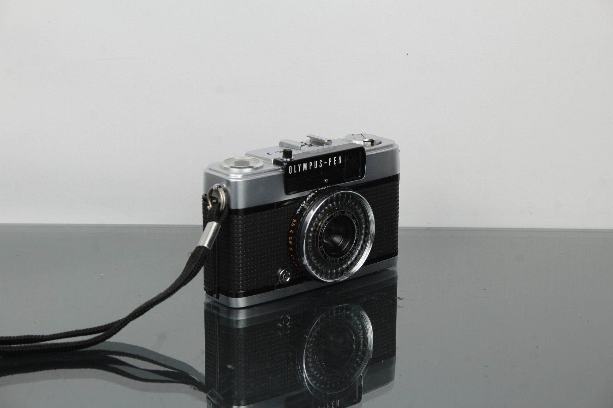 Olympus-Pen EE-3