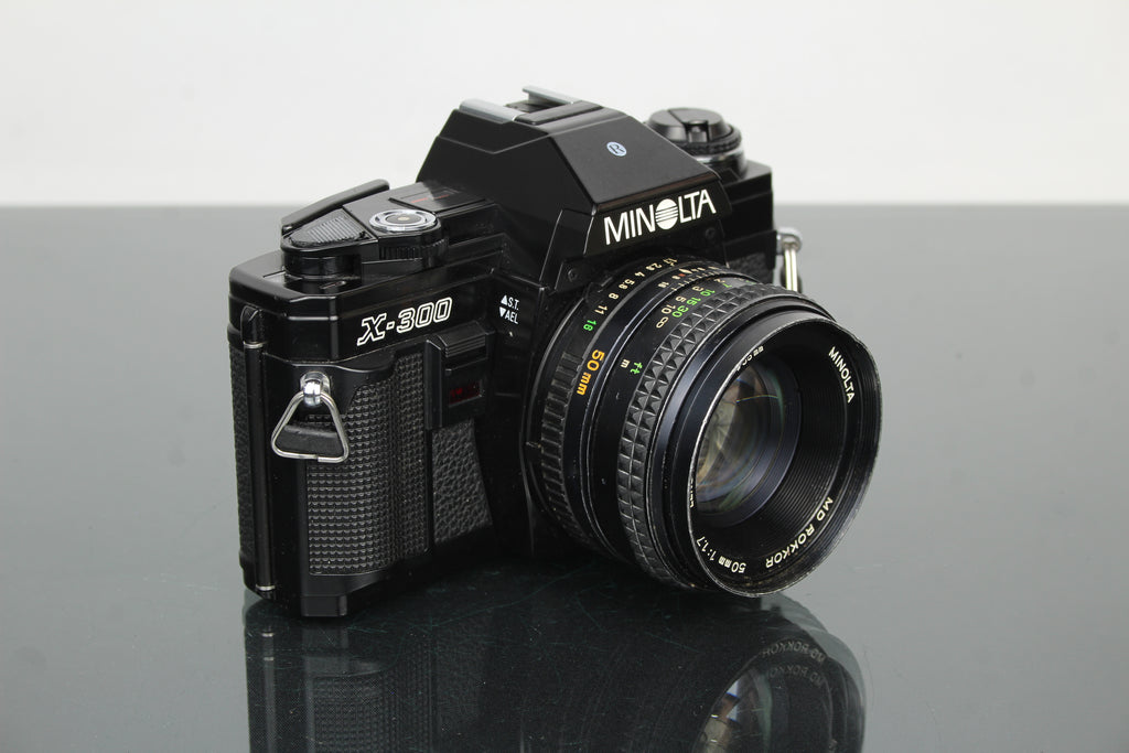 Minolta X-300 + MD Rokkor 50mm 1:1.7 55mm Objektiv