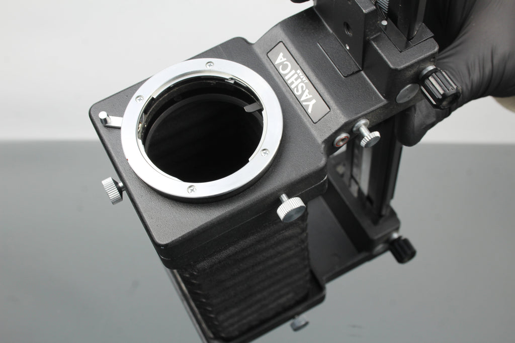 Minolta X-300 + MD Rokkor 50mm 1:1.7 55mm Objektiv