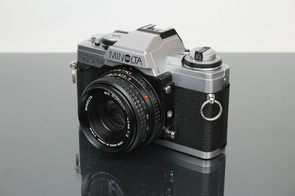 Minolta XG-M + 45mm 1:2 Minolta MD Rokkor Objektiv