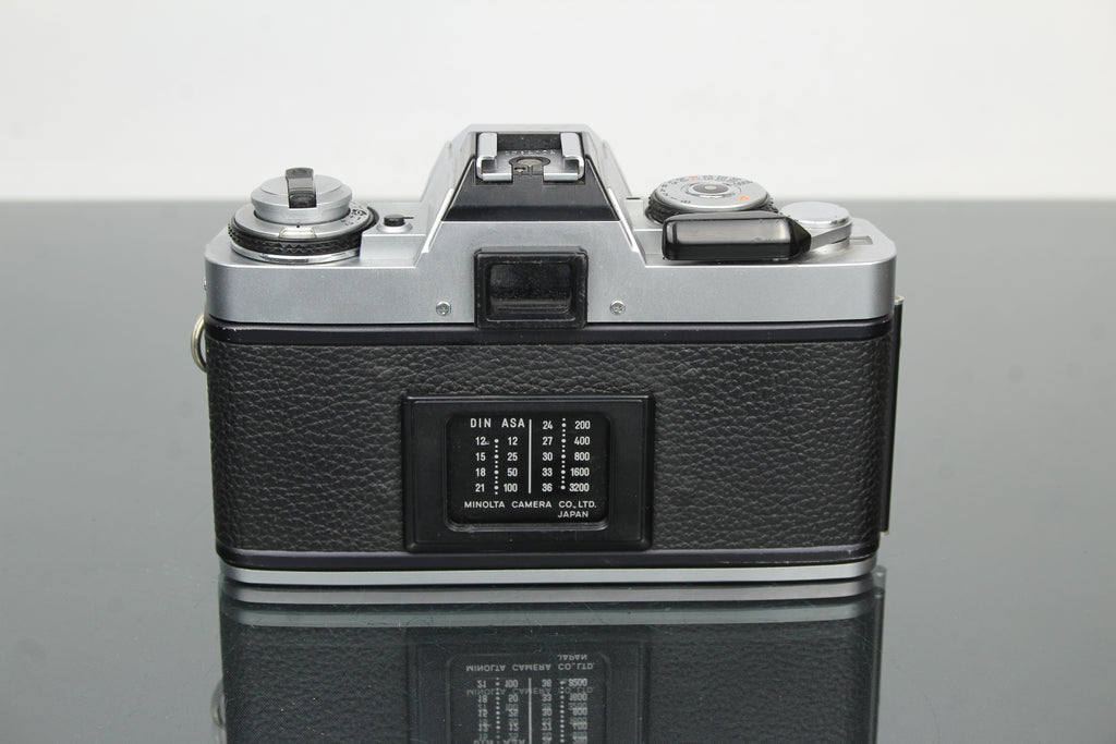 Minolta XG-M + 45mm 1:2 Minolta MD Rokkor Objektiv