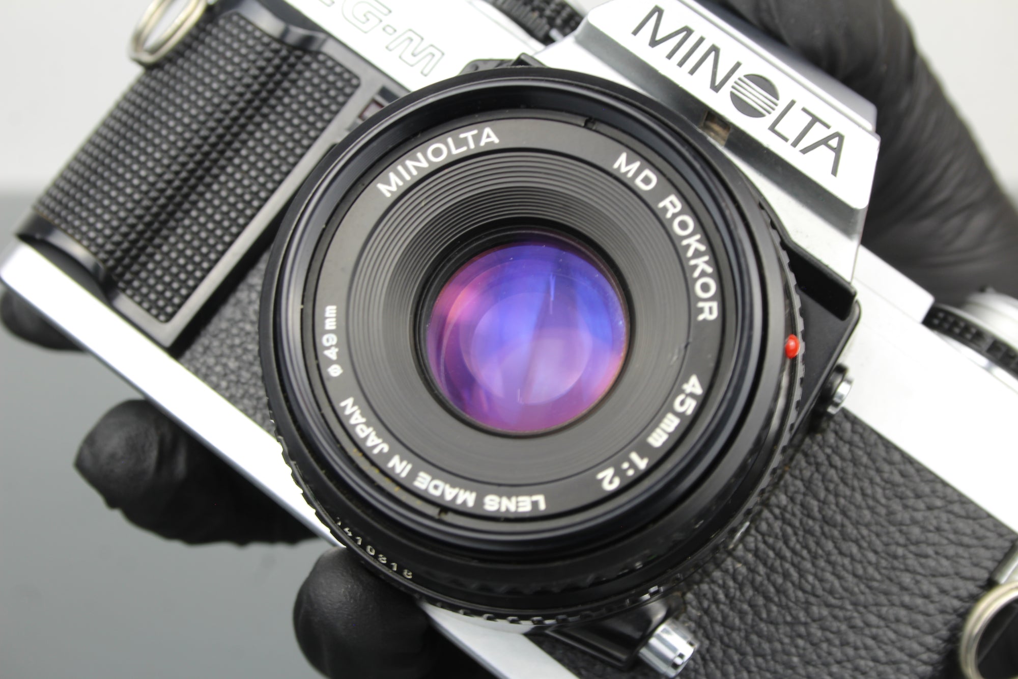 Minolta XG-M + 45mm 1:2 Minolta MD Rokkor Objektiv