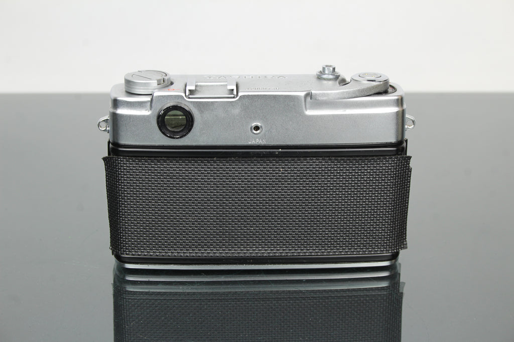 Yashica J <tc>Rangefinder</tc>