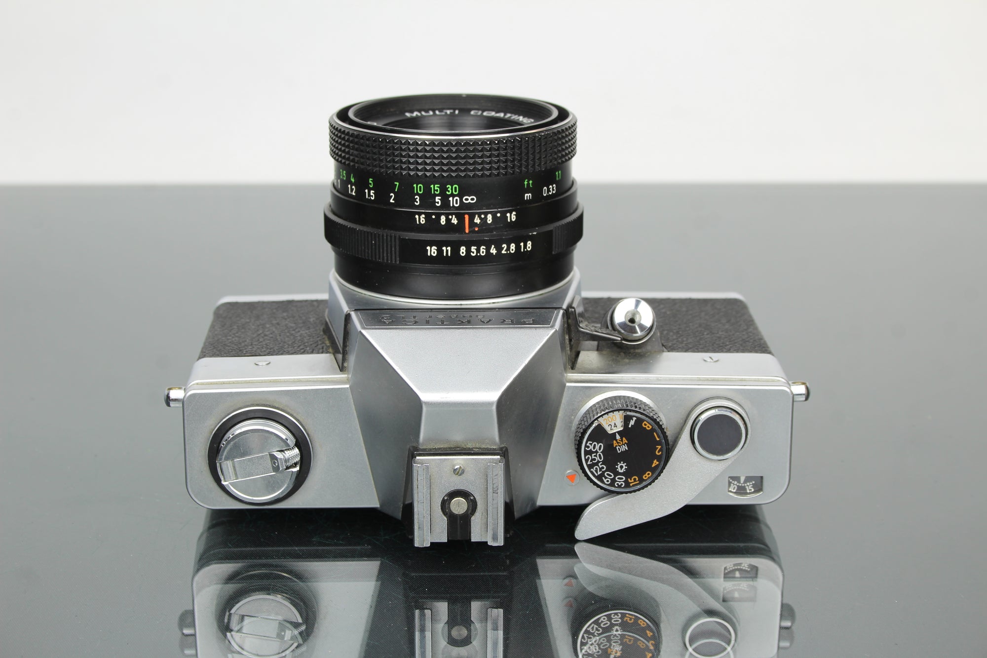 <tc>Praktica</tc> super TL2 + Pentacon elektrisches 50mm 1.8 M42 Objektiv