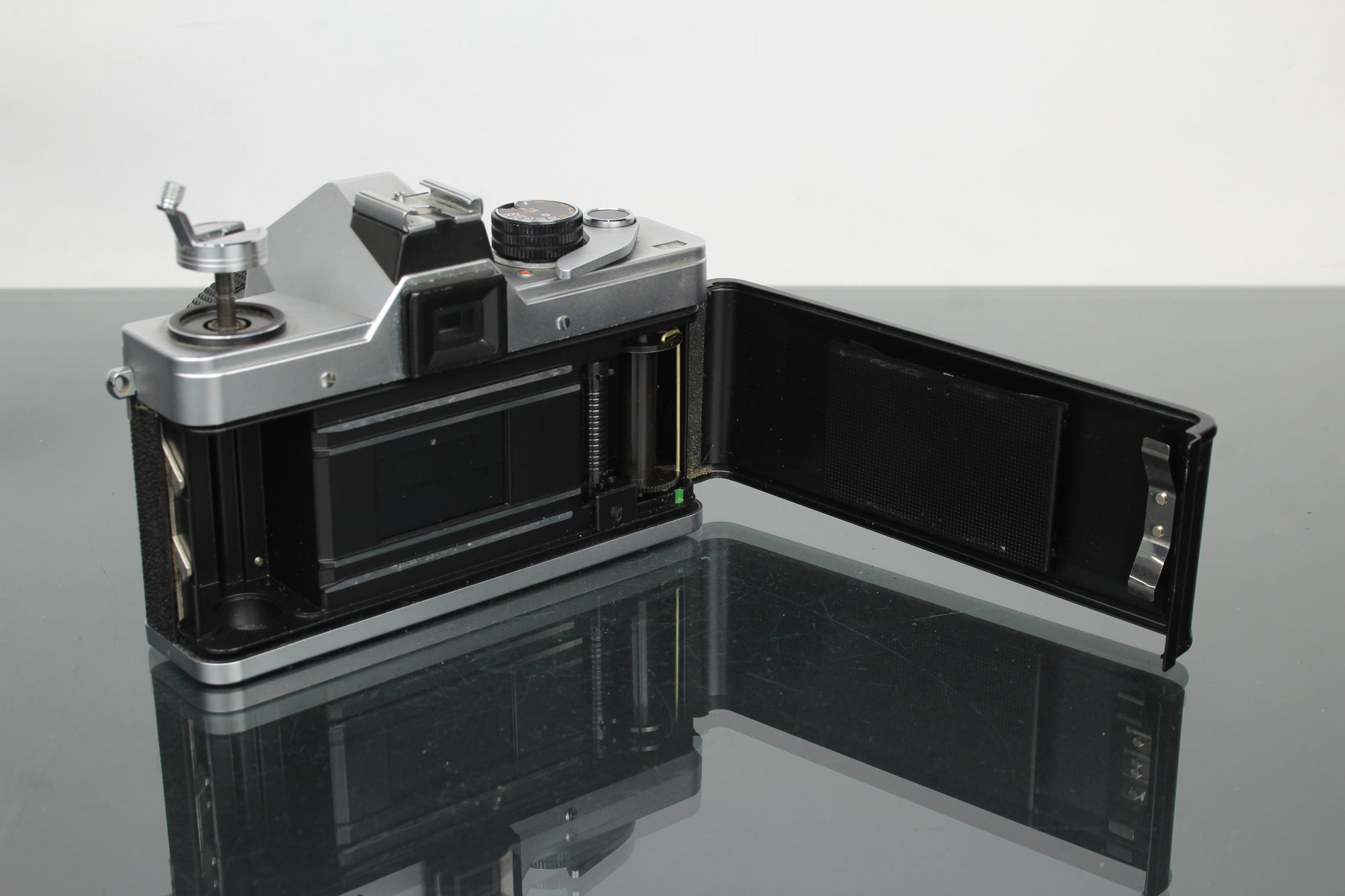 <tc>Praktica</tc> super TL2 + Pentacon elektrisches 50mm 1.8 M42 Objektiv