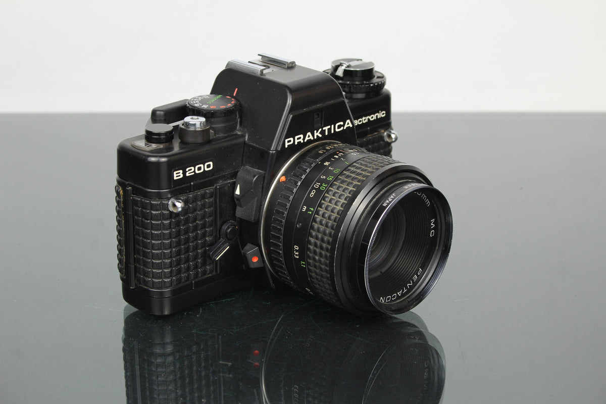 <tc>Praktica</tc> B200 Elektronik +  <tc>Praktica</tc>r 50mm 1.8 Objektiv
