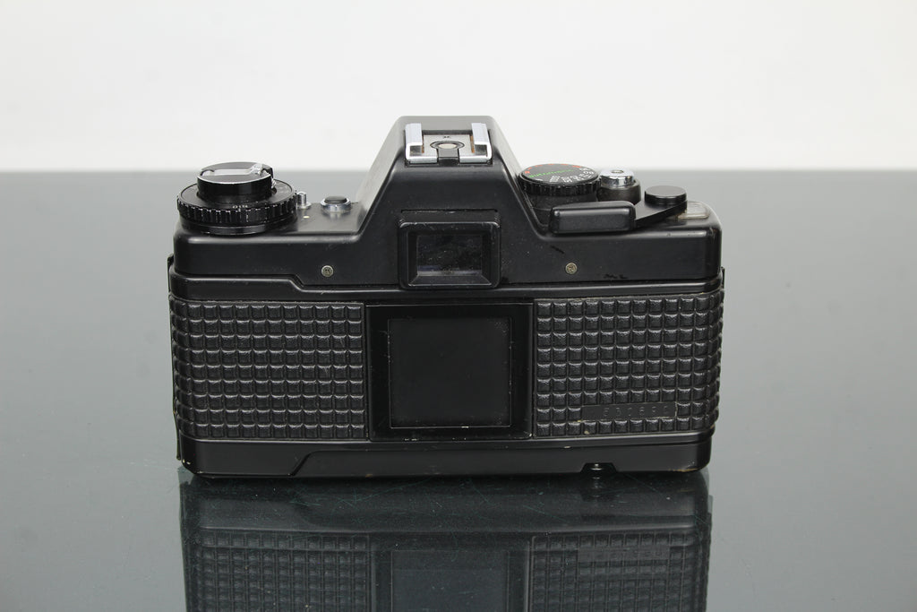 <tc>Praktica</tc> B200 Elektronik +  <tc>Praktica</tc>r 50mm 1.8 Objektiv