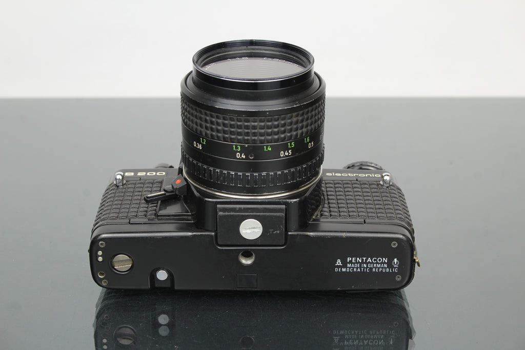 <tc>Praktica</tc> B200 Elektronik +  <tc>Praktica</tc>r 50mm 1.8 Objektiv