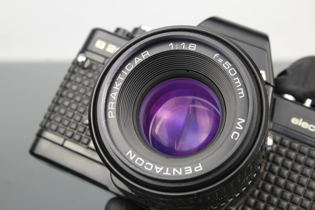 <tc>Praktica</tc> B200 Elektronik +  <tc>Praktica</tc>r 50mm 1.8 Objektiv