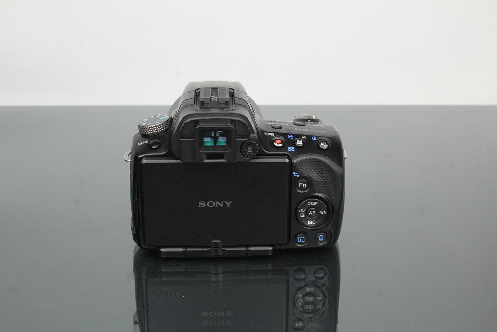 Sony SLT A33 + Sony DT 3.5-5.6/18-55 Objektiv