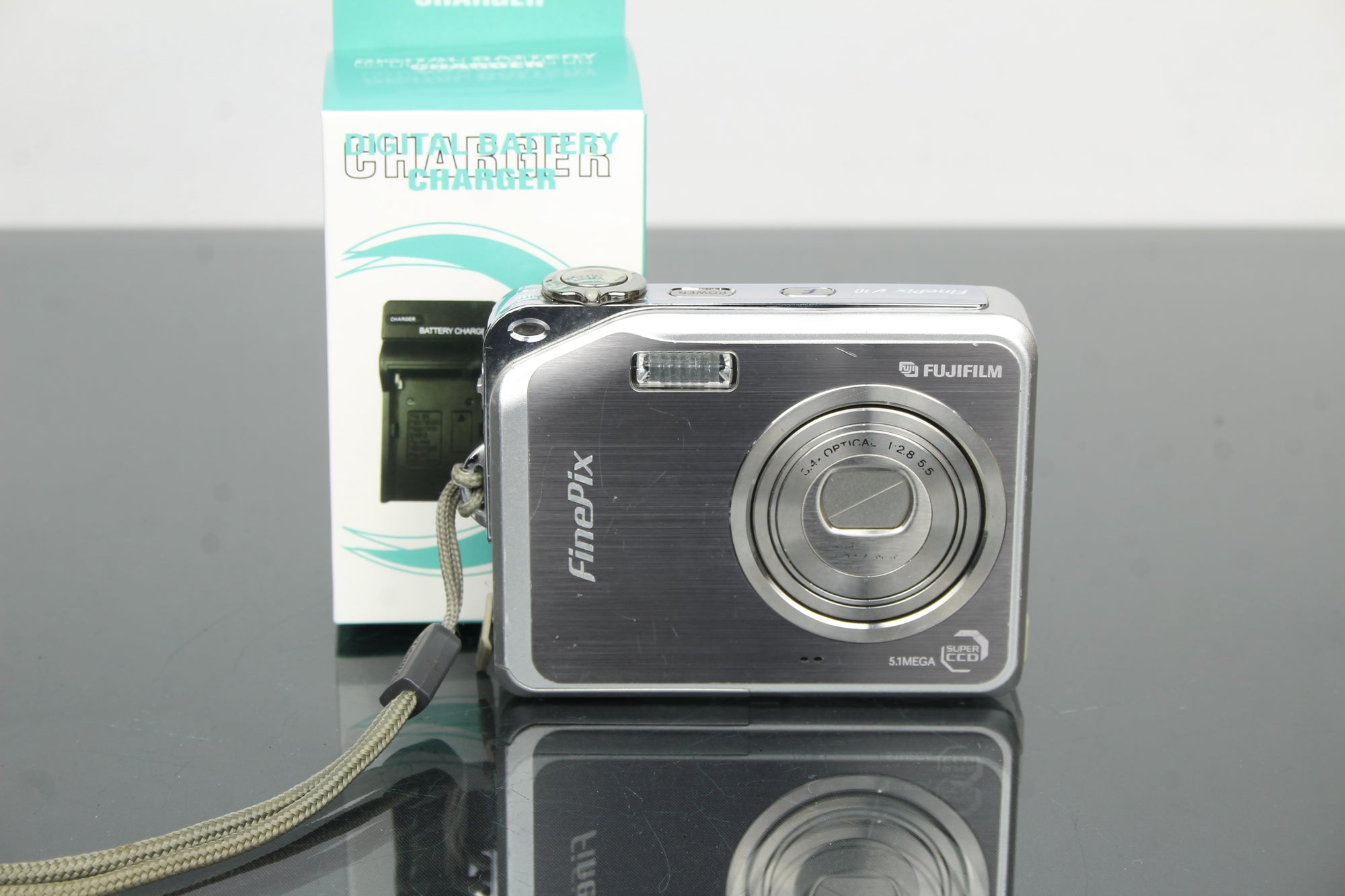 Fujifilm Finepix V10