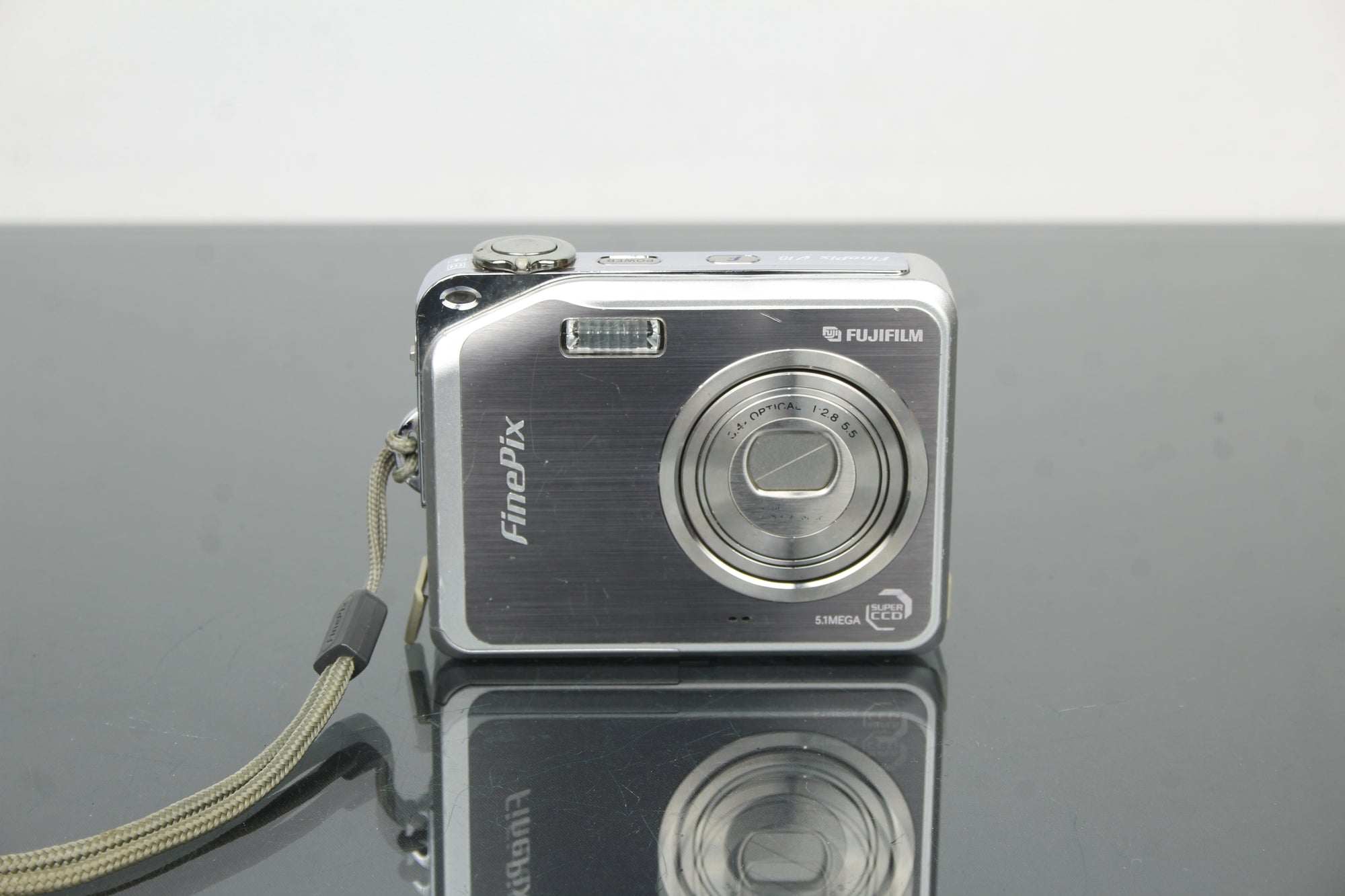 Fujifilm Finepix V10