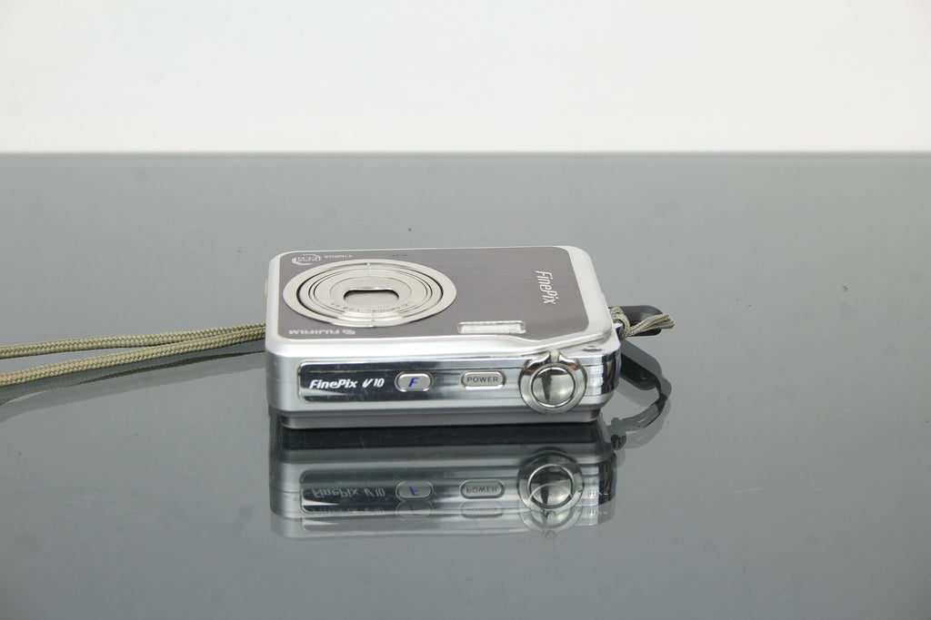 Fujifilm Finepix V10