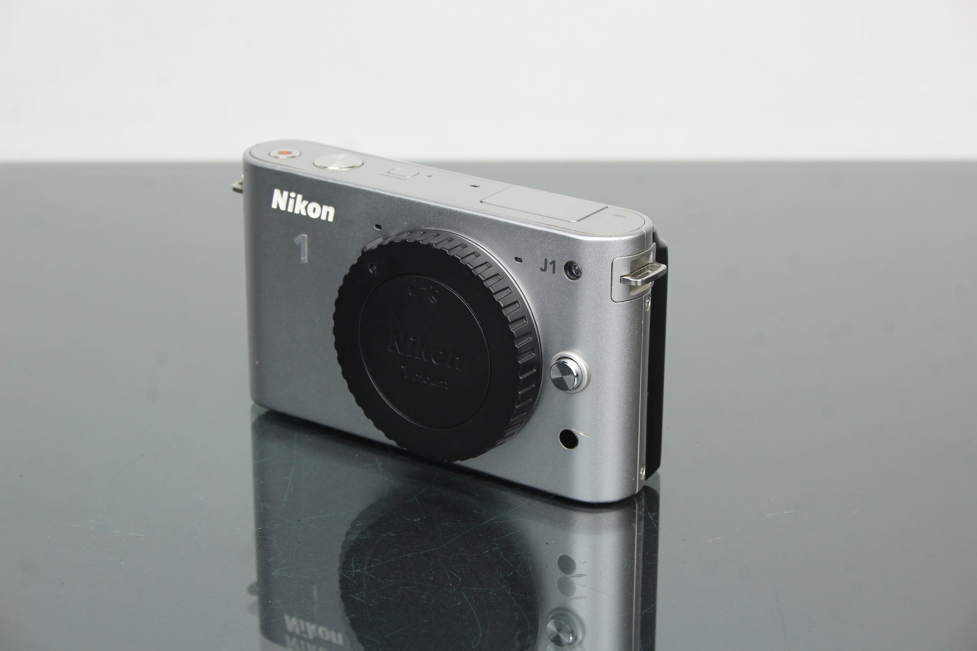 Nikon J1