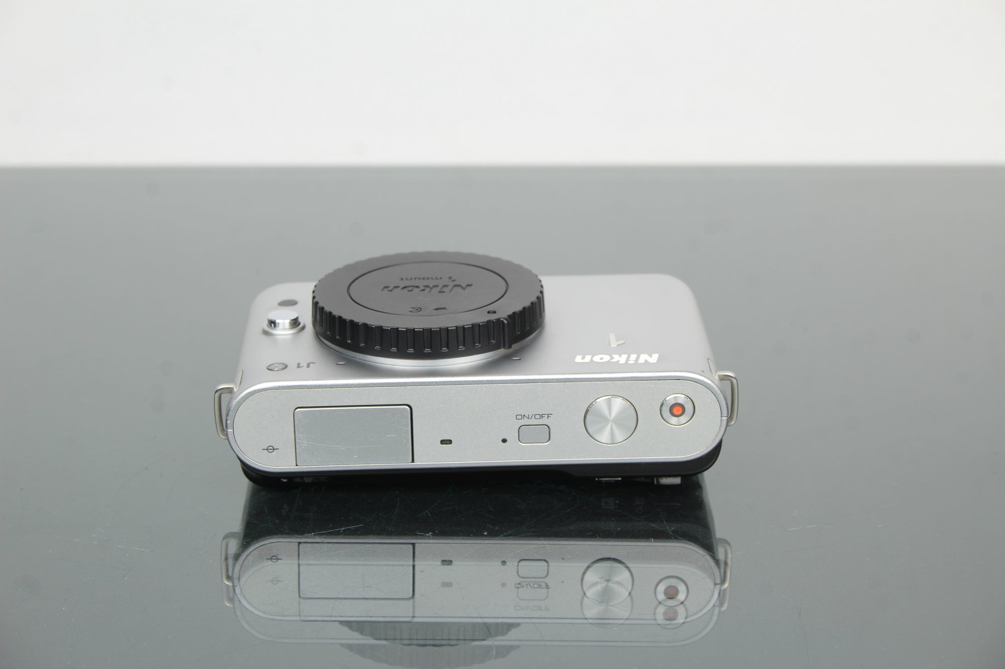 Nikon J1