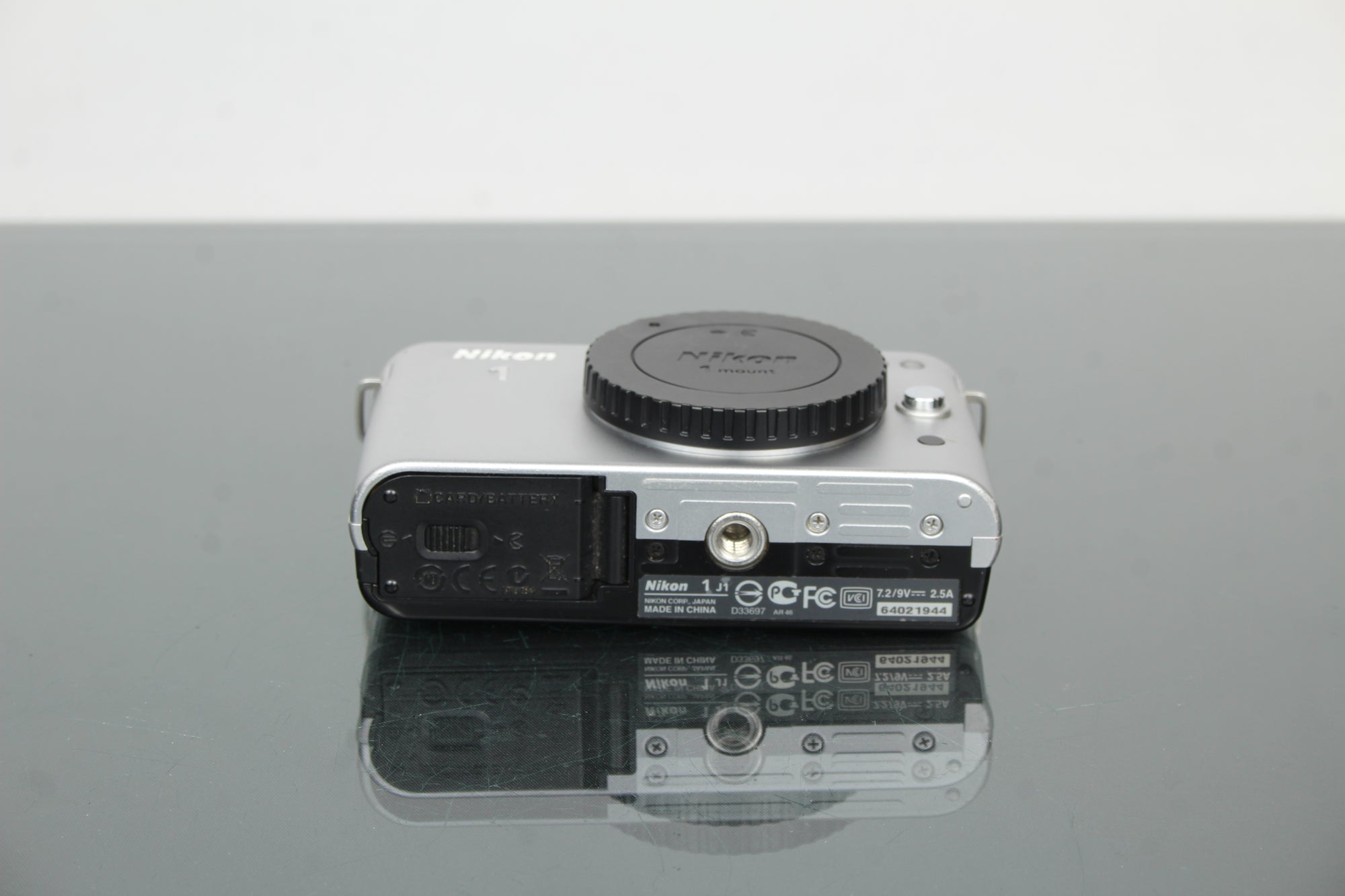 Nikon J1