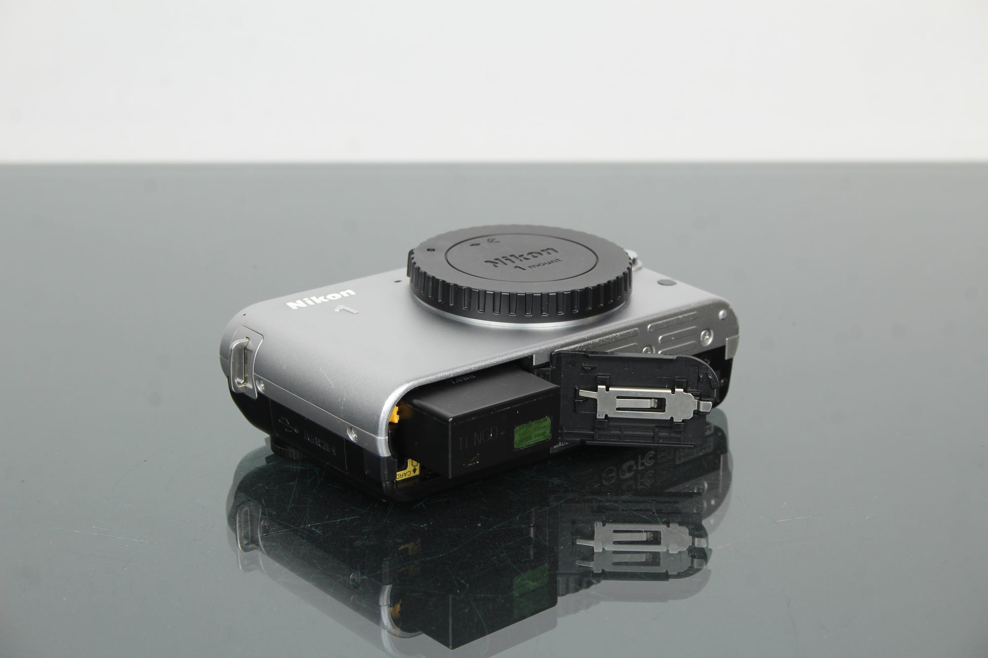 Nikon J1