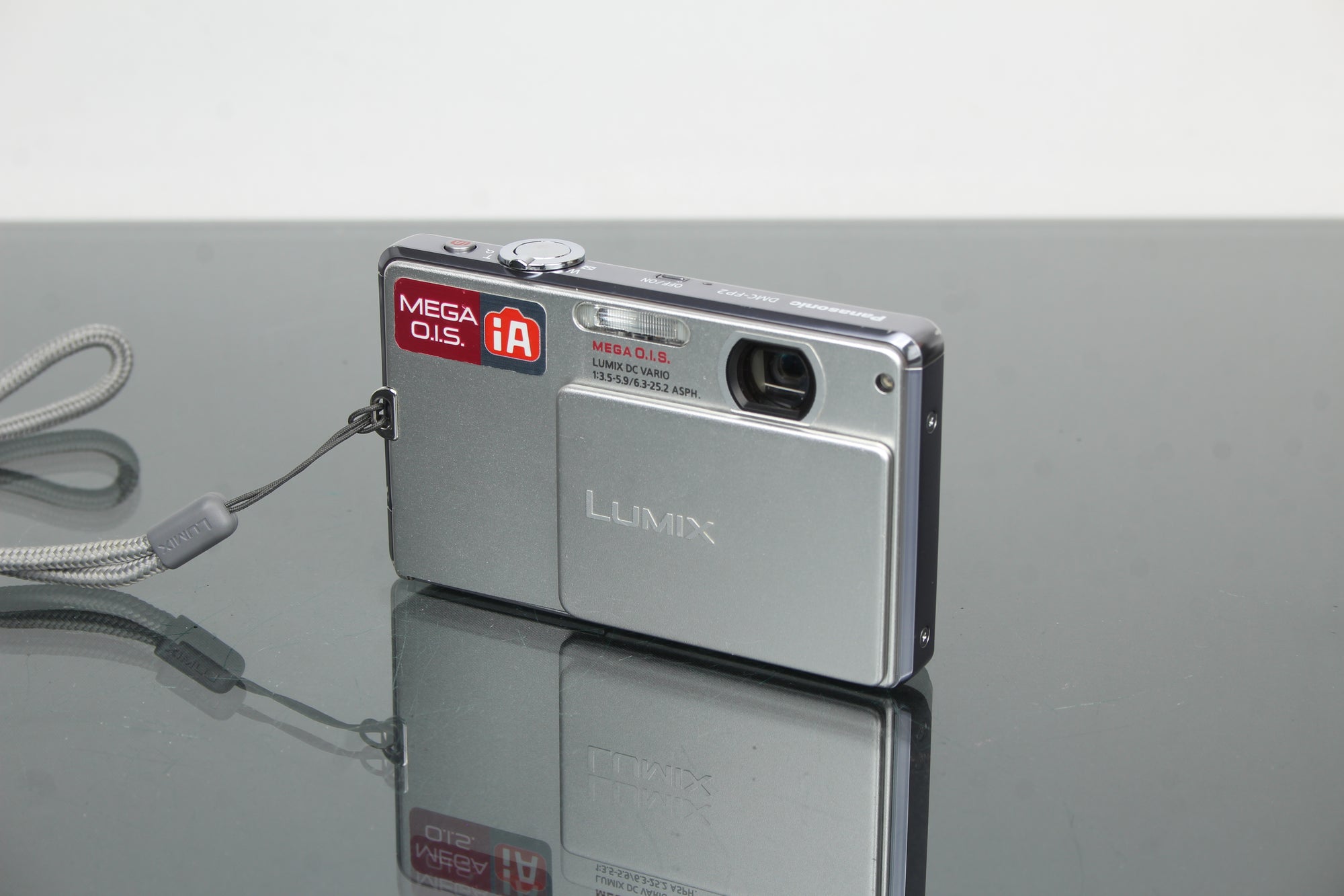 Panasonic Lumix DMC-FP2