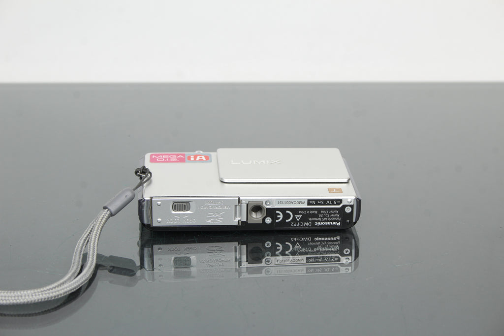 Panasonic Lumix DMC-FP2