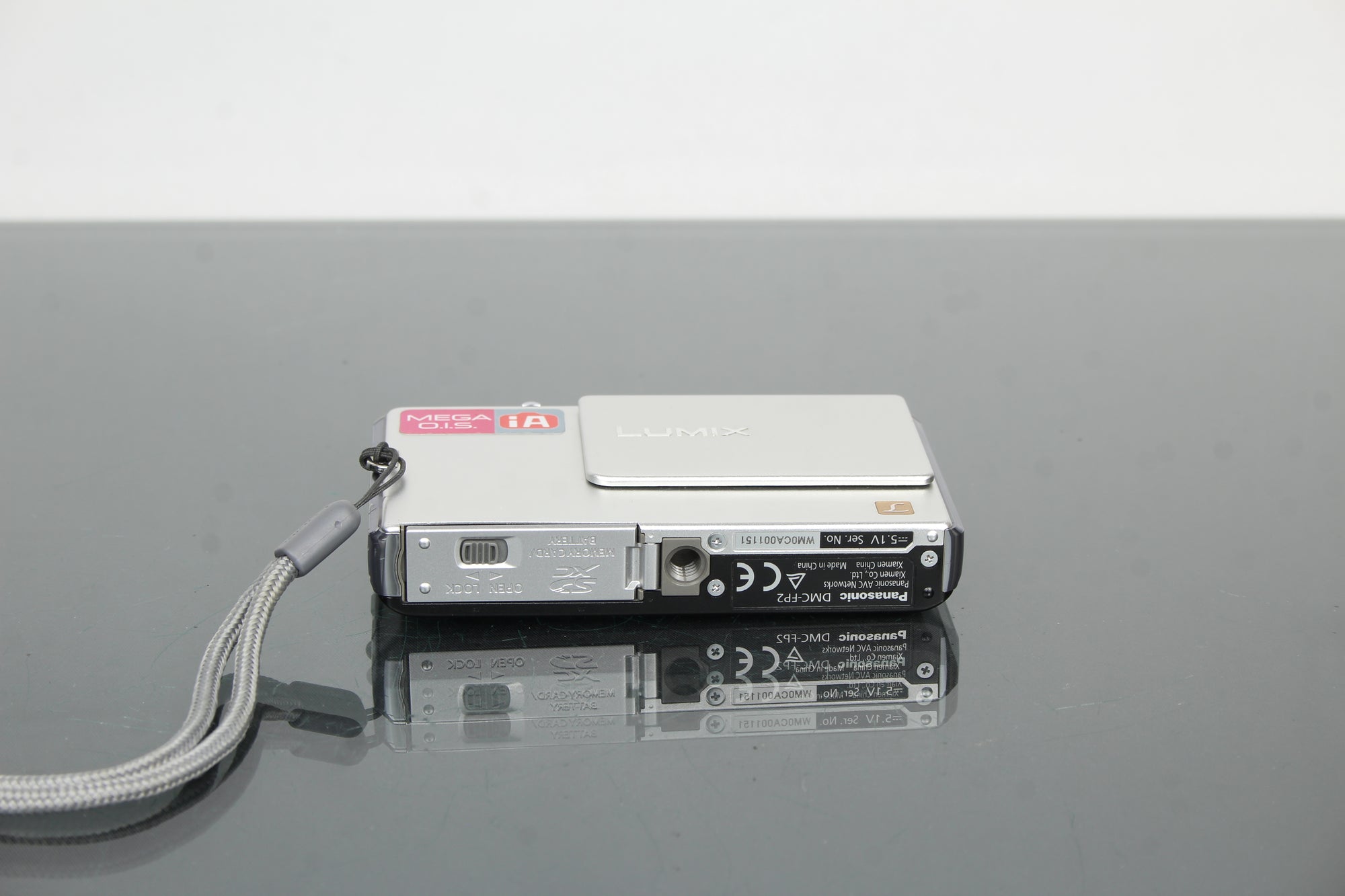 Panasonic Lumix DMC-FP2