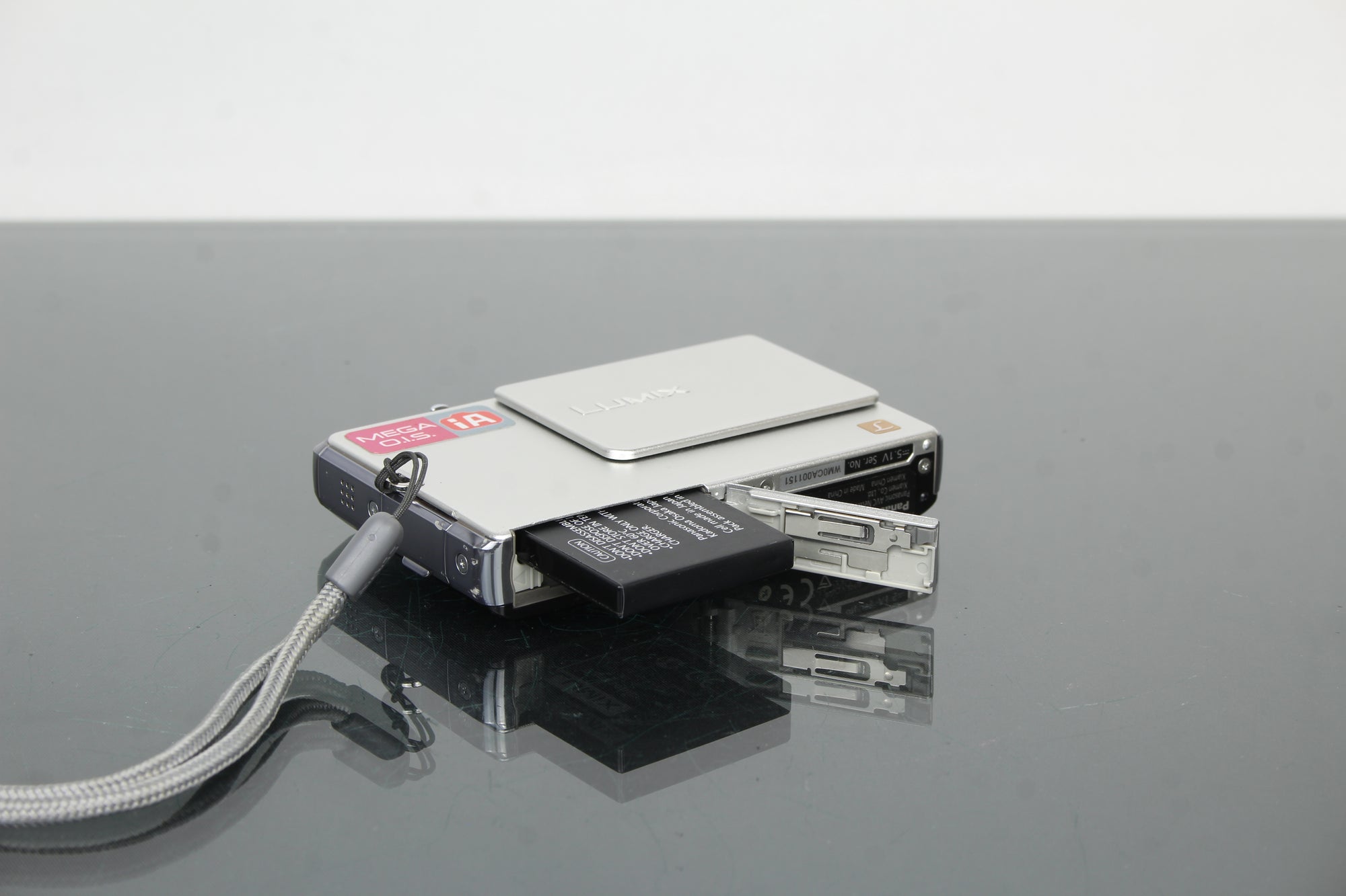 Panasonic Lumix DMC-FP2