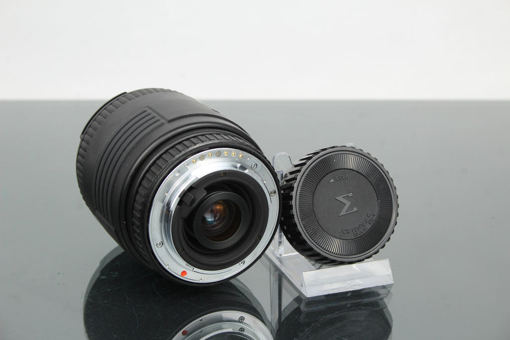 Sigma Auto Focus UC Zoom 70-210mm 1:4-5.6 Pentax-Montage