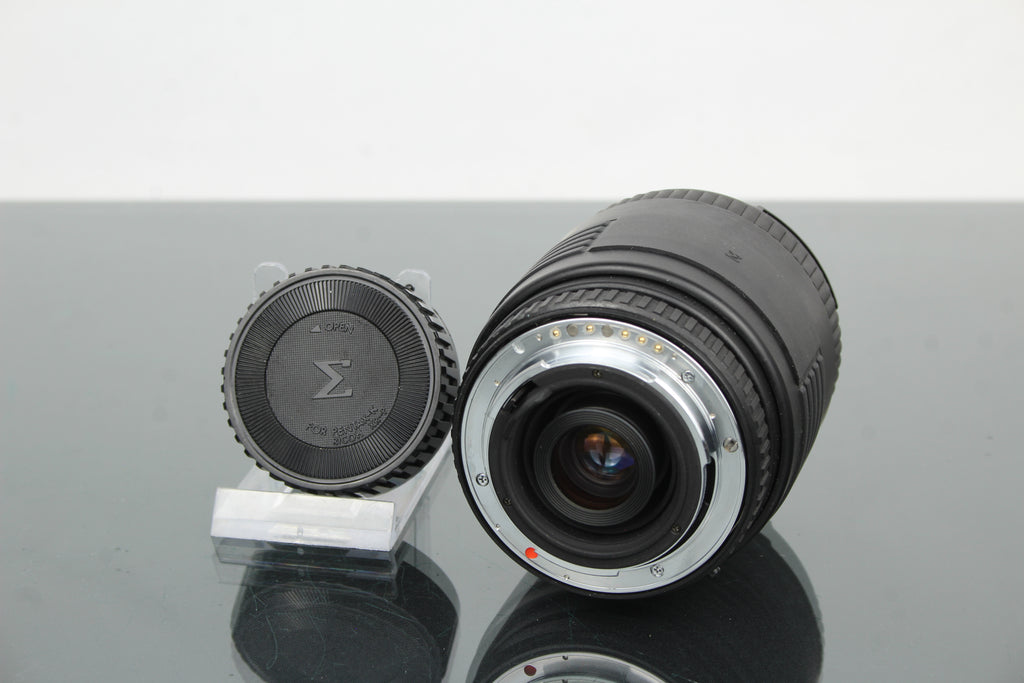 Sigma Auto Focus UC Zoom 70-210mm 1:4-5.6 Pentax-Montage