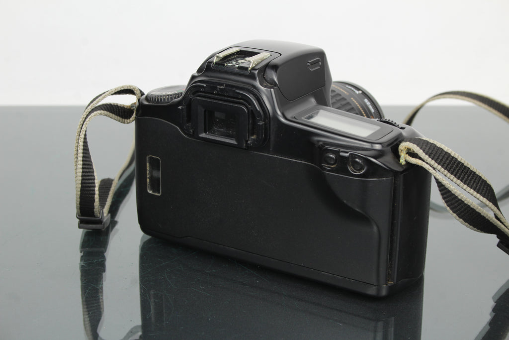 Canon EOS 1000f + 35-80mm 1:4-5.6 Objektiv