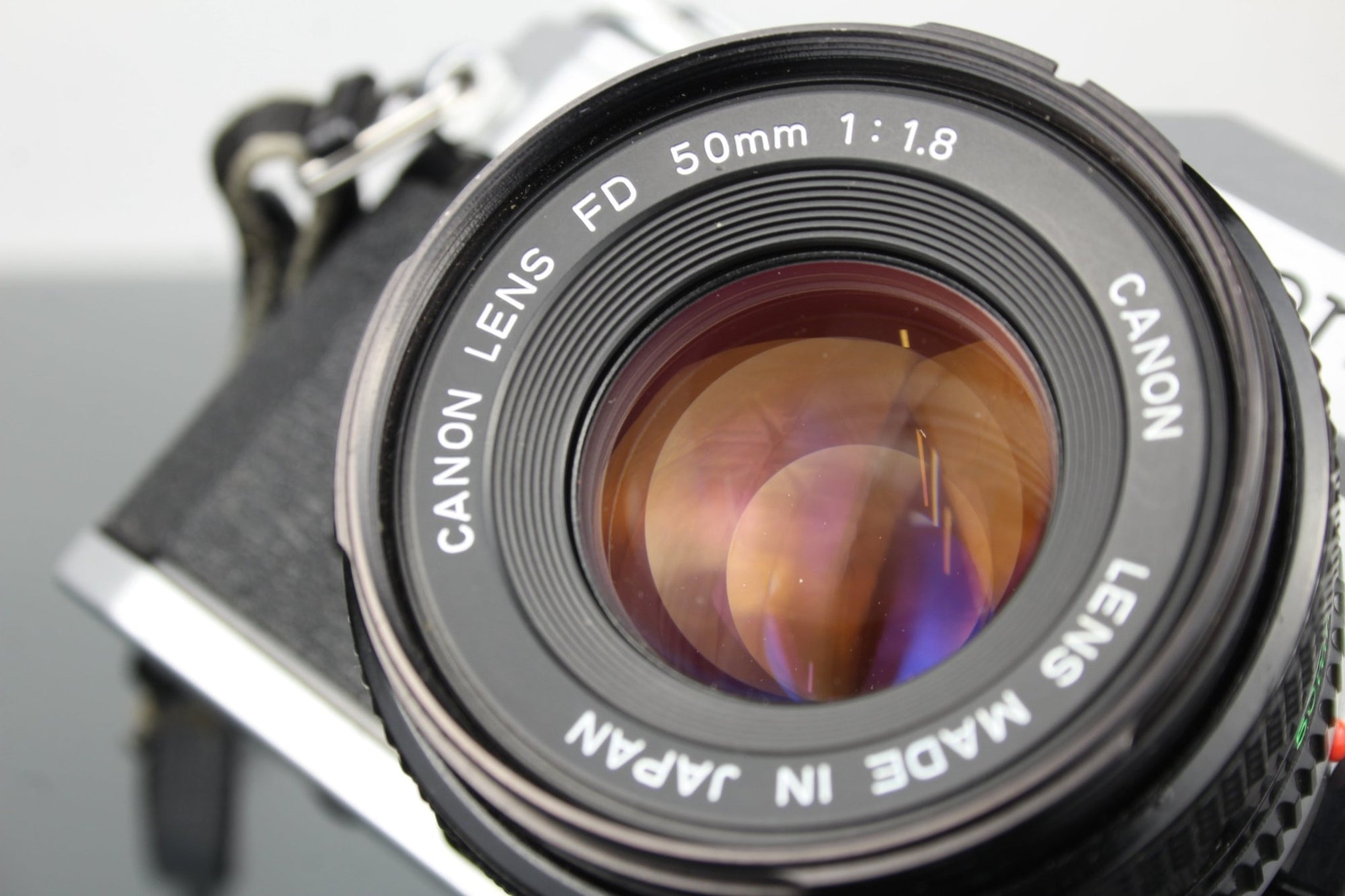 Canon AE - 1 + 50mm 1.8 FD lens - Dutch|Thrift