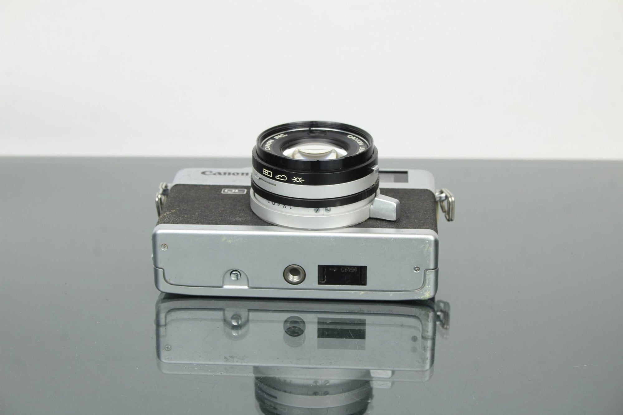 Canon Canonet QL19 - Dutch|Thrift