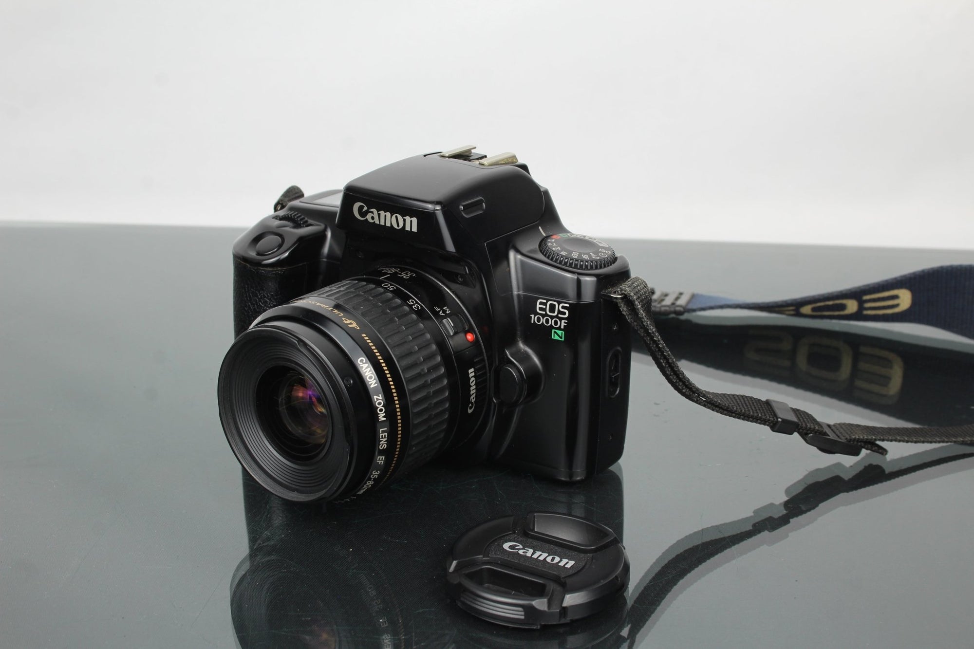 Canon EOS1000F + Canon Zoom Lens EF 35 - 80mm - Dutch|Thrift
