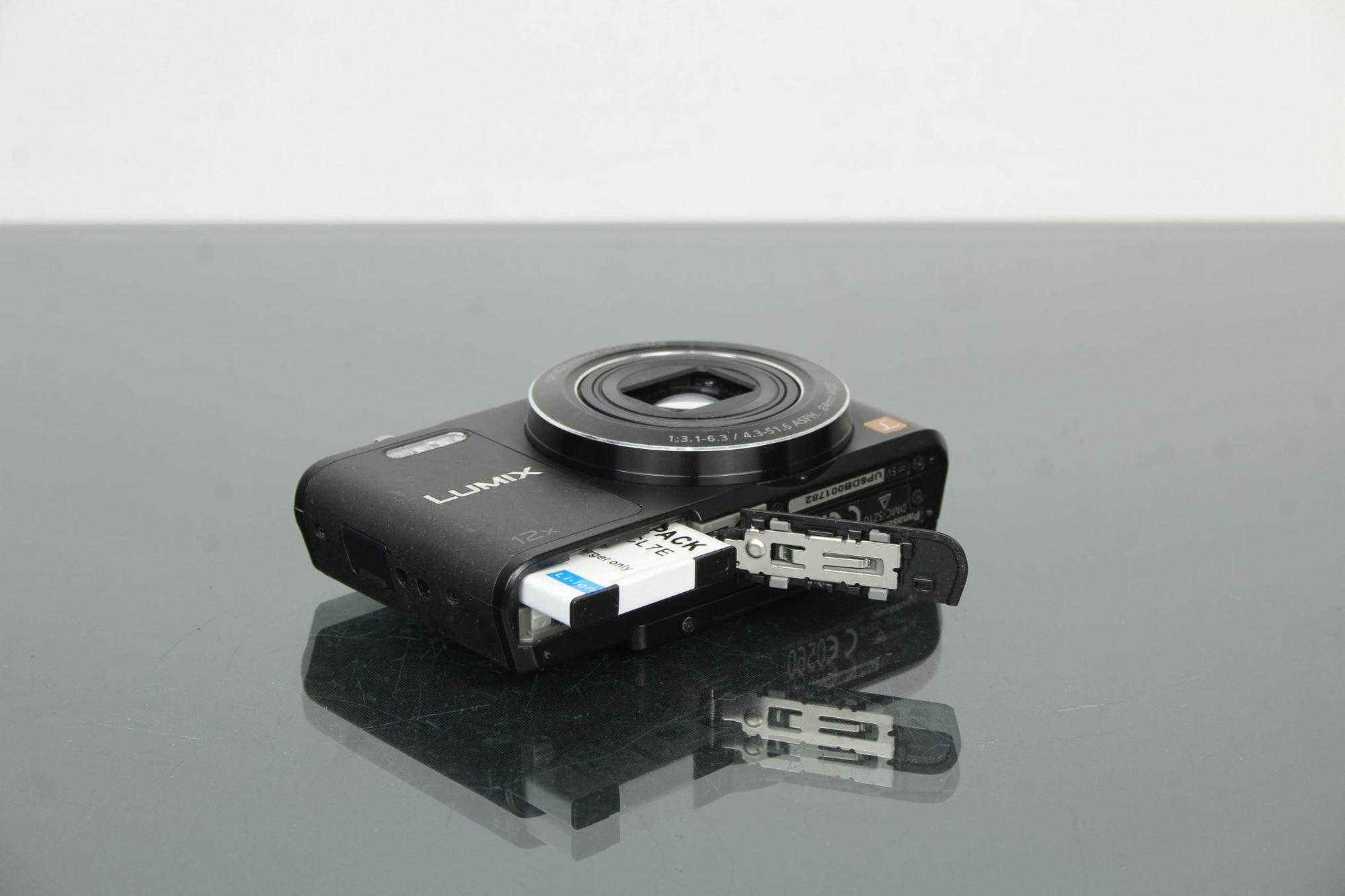 Lumix DMC - SZ10 - Dutch|Thrift